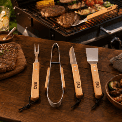 Alternative view of KIT ASADOR 4 PIEZAS C/MANGO DE MADERA 0657